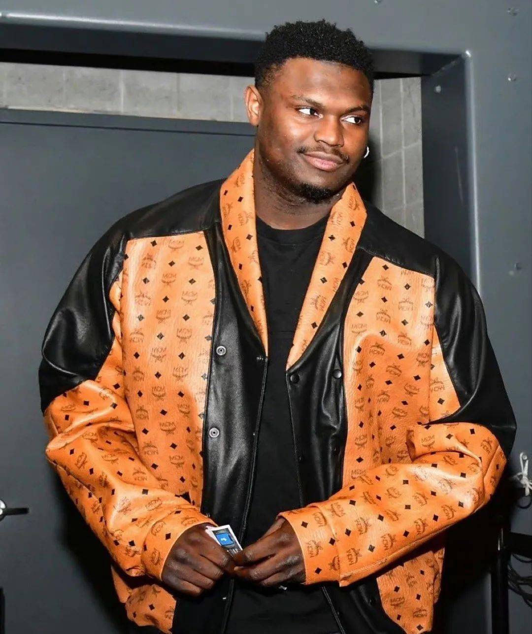 关于风云突变尼斯今晚手感冰凉；欧篮联版图或变；质疑声仍在；阵容厚度经受考验的信息